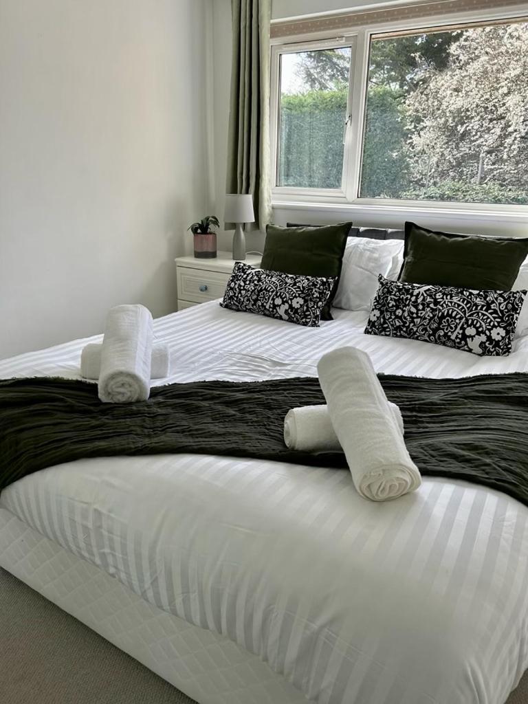 Вилла Stylish 3 Bed House Хитчин Экстерьер фото